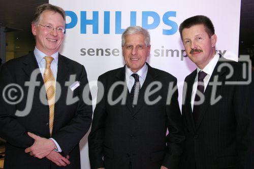 (C) fotodienst/Anna Rauchenberger - Wien 09.01.2007  - Traditioneller Neujahrscocktail im PHILIPS-Haus am Wienerberg. Philips Austria Generaldirektor Peter Kamm und Mag. Christoph Wolfsgruber, Finanzvorstand der Philips Austria GmbH durften wieder zahlreiche Gäste begrüßen. FOTO v.l.: Mag. Christoph Wolfsgruber, Finanzvorstand der Philips Austria GmbH, Caritas-Präsident Franz Küberl und Philips-Generaldirektor Peter Kamm.