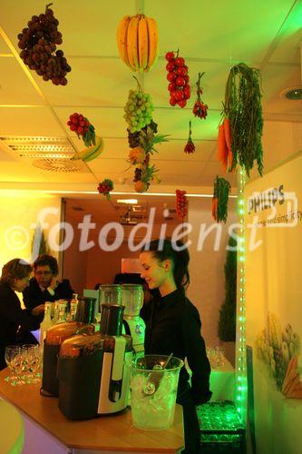 (C) fotodienst/Anna Rauchenberger - Wien 09.01.2007  - Traditioneller Neujahrscocktail im PHILIPS-Haus am Wienerberg. Philips Austria Generaldirektor Peter Kamm und Mag. Christoph Wolfsgruber, Finanzvorstand der Philips Austria GmbH durften wieder zahlreiche Gäste begrüßen. FOTO: Vitaminbar