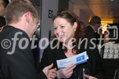 (C) fotodienst/Anna Rauchenberger - Wien 09.01.2007  - Traditioneller Neujahrscocktail im PHILIPS-Haus am Wienerberg. Philips Austria Generaldirektor Peter Kamm und Mag. Christoph Wolfsgruber, Finanzvorstand der Philips Austria GmbH durften wieder zahlreiche Gäste begrüßen. FOTO: Gäste und Mitarbeiter.