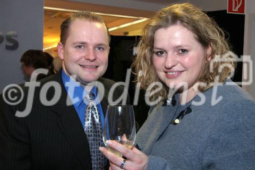 (C) fotodienst/Anna Rauchenberger - Wien 09.01.2007  - Traditioneller Neujahrscocktail im PHILIPS-Haus am Wienerberg. Philips Austria Generaldirektor Peter Kamm und Mag. Christoph Wolfsgruber, Finanzvorstand der Philips Austria GmbH durften wieder zahlreiche Gäste begrüßen. FOTO: Gäste und Mitarbeiter.