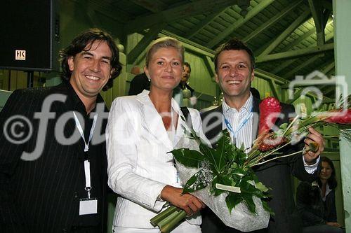 (C) fotodienst/Anna Rauchenberger - Wien 03.08.2006 - Das Philips Licht Derby, das alljährlich stattfindende Pferderennen, ging heute wieder auf der Trabrennbahn in Baden bei Wien über die Bühne. FOTO: Mitarbeiter.