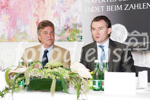 (c) fotodienst/Dan Carabas - Wien 03.07.08 - 5-Euro-Münzen in der Gastronomie - FOTO v.li.: Vorstandsdirektor der Münze Österreich DI Kurt Meyer, BÖG-Präsident Toni Mörwald