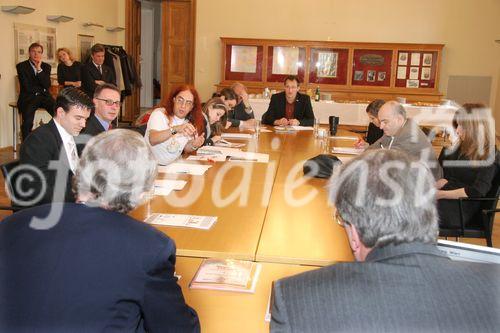 (C) fotodienst/Anna Rauchenberger - Wien 12.02.2007  - '5-Euro-Kreativ-Wettbewerb - Spiegelbild kindlicher Wertigkeit' an Österreichs Volksschulen. 