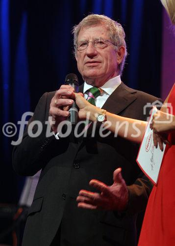 (C) Anna Rauchenberger - Wien 01.06.2007 - Henkel Jubiläums-Gala in der BA-CA-Halle. FOTO: Dr. Klaus Brandmeyer, Direktor des Instituts für Markentechnik.