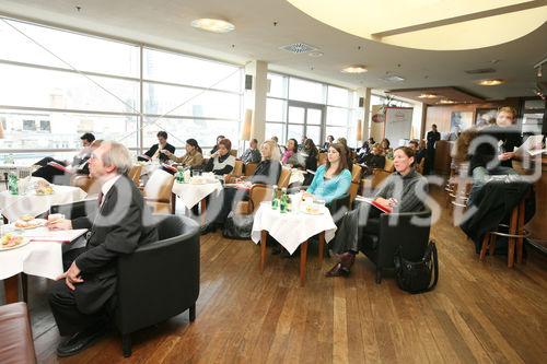 (C) fotodienst/Anna Rauchenberger - Wien, 25.02.2009 - Henkel CEE: Umsatzplus 2008 und Investmentpläne 2009, Pressekonferenz in der Sky Bar