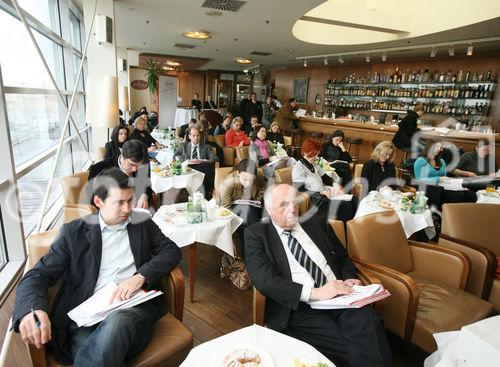 (C) fotodienst/Anna Rauchenberger - Wien, 25.02.2009 - Henkel CEE: Umsatzplus 2008 und Investmentpläne 2009, Pressekonferenz in der Sky Bar