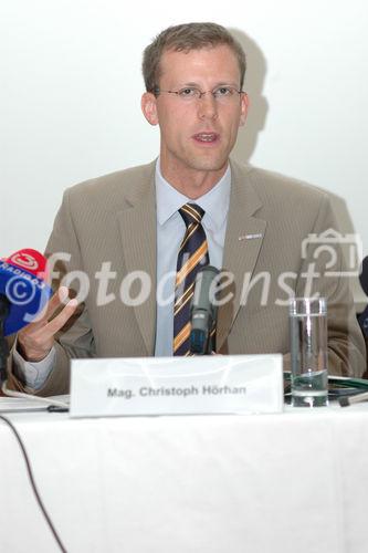 (c) Fotodienst / Daniel K. Gebhart - Wien 19.04. 2006 - 'Quit and Win': Auch 2006 wieder im Einsatz für die Rauchfreiheit. FOTO: Mag. Christoph Hörhan (Bundesministerium für Gesundheit und Frauen)