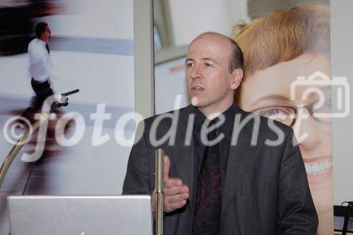 © fotodienst / Die Fotografen Innsbruck
22.2.2006 - Gedanken gut geschützt in der Wirtschaftskammer Tirol
Bild: Dr. Florian Becke / CAST Gründungszentrum GmbH