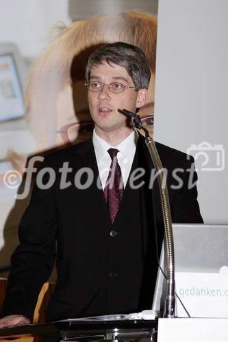 © fotodienst / Die Fotografen Innsbruck
22.2.2006 - Gedanken gut geschützt in der Wirtschaftskammer Tirol
Bild: Dipl-Ing. Christian Kögl / Patentamt