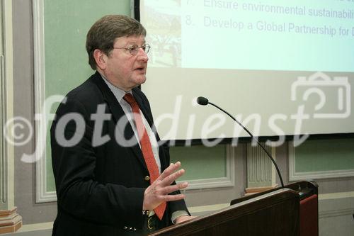 Workshop: A critical look at the role of research in achieving the Millennium Development Goals. Bild: Prof. Georg Stingl (Representative of the Presiding Committee of the Austrian Academy of Science). Foto: Anna Rauchenberger