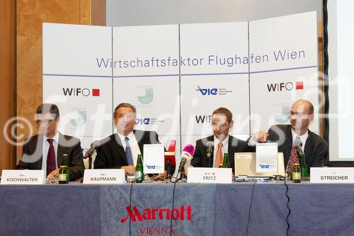 (c) fotodienst/Dan Carabas - Wien 22.06.07 - Pressekonferenz zum Thema Wirtschaftsfaktor Flughafen Wien - FOTO: v.li. Herr Kochwalter, Herr Kaufmann, Herr Fritz, Herr Streicher