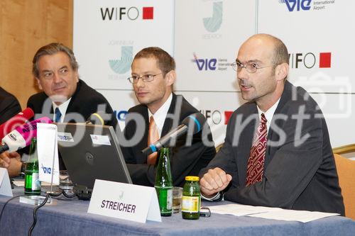 (c) fotodienst/Dan Carabas - Wien 22.06.07 - Pressekonferenz zum Thema Wirtschaftsfaktor Flughafen Wien - FOTO: v.li. Herr Kaufmann, Herr Fritz, Herr Streicher