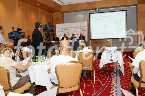 (c) fotodienst/Dan Carabas - Wien 22.06.07 - Pressekonferenz zum Thema Wirtschaftsfaktor Flughafen Wien