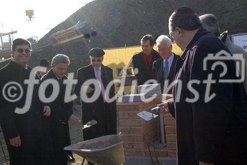 Festredner (u.a.): IKG-Präsident Ariel Muzicant, HAKOAH-Präsident Paul Haber, Innenministerin Liese Prokop, Vizebürgermeister und Stadtrat Sepp Rieder; unter den Gästen: Markus Rogan, Frank Stronach, Alexander van der Bellen