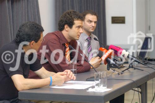 Pressegespräch: Eröffnung des HAKOAH-Sportzentrums. Foto v.l.: Paul Haber (Präsident HAKOAH), Schwimmstar Markus Rogan, Ronald Gelbard (künft. Leiter des Hakoah Sportzentrums)                                                                                             