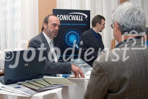 (C)fotodienst/Mag. Daniel Katzinger - Wien 29.03.20073. Information-Security-SymposiumFoto: Info-Stand SONICWALL