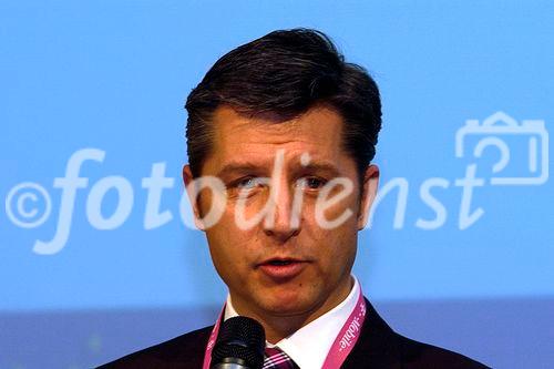 i.convienna 2006 - International Congress for Information & ConsultigSustainable Solutions for the Information SocietyBild: DI Dr. Gerhard Hrebicek MBA  