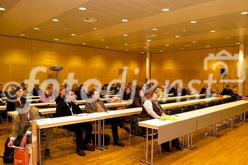 i.convienna 2006 - International Congress for Information & ConsultigSustainable Solutions for the Information Society 