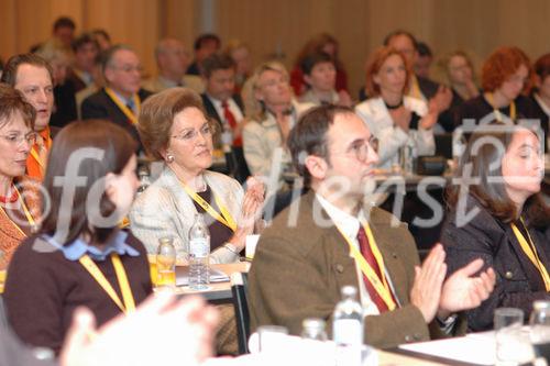 (c) Fotodienst / Daniel K. Gebhart - Pressebrunch zum Rauchertelefon und Symposium zum Welt-Nichtrauchertag - FOTO: Symposium Teilnehmer.