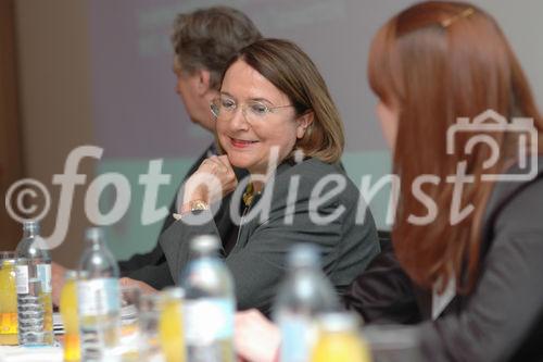 (c) Fotodienst / Daniel K. Gebhart - Pressebrunch zum Rauchertelefon und Symposium zum Welt-Nichtrauchertag - FOTO: Dr. Martina Pötschke-Langer (WHO Kollaborationszentrum Tabakkontrolle)