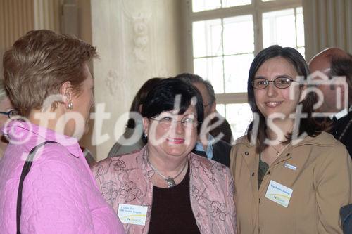 '1. NÖGKK-Frauengesundheitstag - Stift Melk' - BM Maria Rauch-Kallat, KR Obmann-Stv d NÖGKK Christa Bogath, Mag Barbara Gravogel - Foto: www.iManufaktur.at
