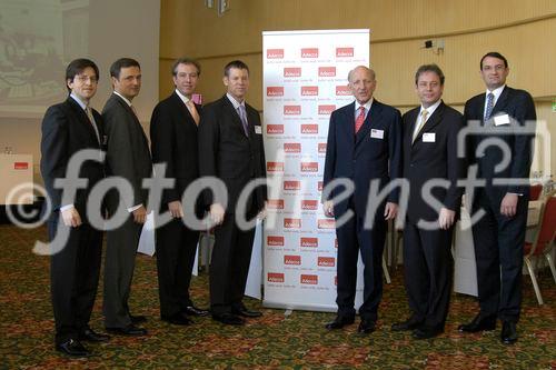 Adecco Bilanz-Medienkonferenz 2006. Bild v.l.n.r. Adecco Group, Adecco Group, Herr Jan-Pister Gammela, Herr Jim Fredholm, Herr Klaus J. Jacobs, Herr Thomas Flatt, Herr Jean-Manuel Bullukian