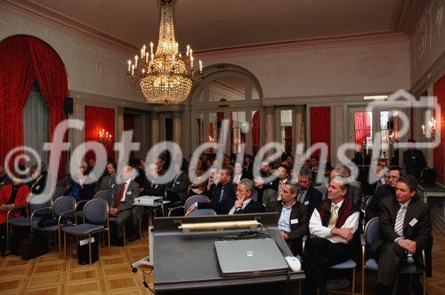 (C) fotodienst/ Marco Frauchiger - Bern 20.03.2006 – Präsentation der Resultate der vorgenommenen Studie und Roundtable-Gespräche im Berner Bellevue Palace.