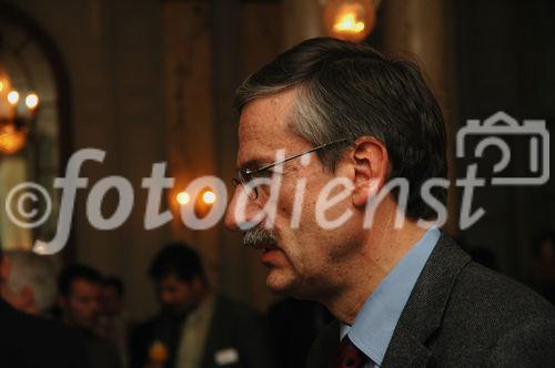 (C) fotodienst/ Marco Frauchiger - Bern 20.03.2006 – Präsentation der Resultate der vorgenommenen Studie und Roundtable-Gespräche im Berner Bellevue Palace. FOTO: Beat Husi (Präsident der Schweizerischen Staatsschreiberkonferenz).