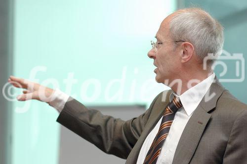 (c) Fotodienst / Daniel K. Gebhart - AustriaPro (WKO) veranstaltet den AustriaPro Exptertentag 2006 in Kooperation mit dem 2nd eBusiness Day der Österreichischen Computer Gesellschaft (OCG) - FOTO: DI Rudolf Bauer