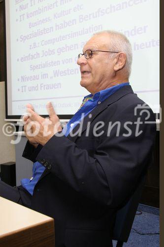 (C) fotodienst/Anna Rauchenberger - Wien 25.04.2006 - Vorträge und Diskussion zum Thema 'Ende der IT? - Trends und Entwicklungen'. FOTO: Prof. Ing. Peter Kotauczek (Vorstandsvorsitzender der BEKO Holding AG). 