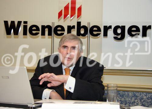 (C) fotodienst/Anna Rauchenberger - Wien 27.03.2007 - Nach einem schwachen Jahresbeginn konnte der weltweit größte Ziegelproduzent Wienerberger alle Ertragszahlen 2006 um mindestens 10% steigern. FOTO: Wolfgang Reithofer (Vorstandsvorsitzender der Wienerberger AG).