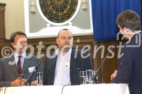 uptime Systemlösungen veranstaltet Health Care Info-Event im Technischen Museum Wien. Foto v.l.: Mag. Nikolaus Kimla (CEO uptime Systemlösungen), Dr. Dietmar Bayer (Präsident der ÄK Stmk.) , Gregor Schönstein (Head of Consulting, Accedo)                               