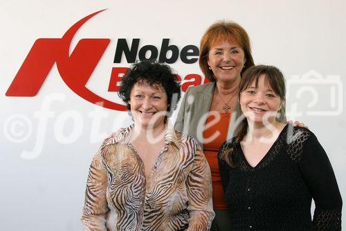 (C) fotodienst/Anna Rauchenberger - Wien 27.03.2006 - FOTO v.l.: Michaela Przybylski, Margit Zak, Sonja Amschl (Team Nobel Biocare).