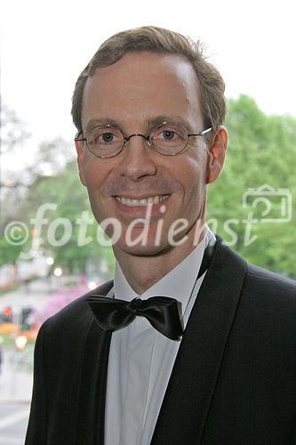 (C) fotodienst/Anna Rauchenberger - Wien 28.04.2006 - Der österreichische Franchise-Verband feiert im Palais Auersperg seinen 20. Geburtstag. FOTO: Präsident des Franchise Verbandes Dkfm. James A. Sernett.