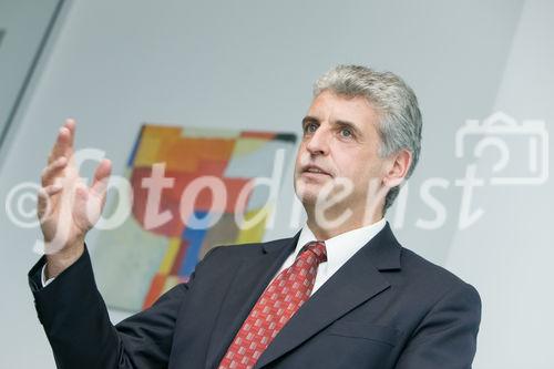Volksbank International AG - Pressekonferenz, Foto: Vorstandsvorsitzender Dr. Friedhelm Boschert