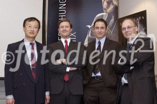 Stiftung Pfizer Forschungs-Preis verleiht in Zuerich Preise 2007 fuer Medizin. Bild: Preistraeger aus Lausanne, Dr. Qing Wang, Dr. Andrea Domenighetti, Dr. Daniel Huber, Dr. Ron Stoop