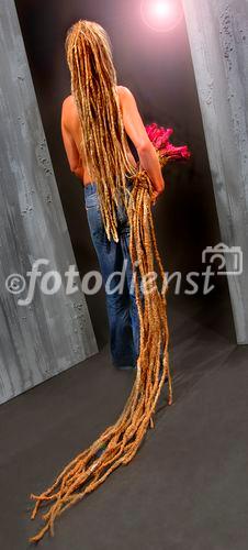 Die Jury-Sitzung des 10. Schweizer Pressefoto-Award fand am Freitag, 7. April 2006, unter der Leitung von Ulrich Tanner (TAWAPRESS) und Wilfried Seywald (pressetext) in Zürich statt. 
Nominiertes Fotos aus der Kategorie 