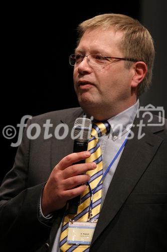 (C) Fotodienst/Anna Rauchenberger - Wien 03.09.2007 - ÖGARI (Österreichische Gesellschaft für Anaesthesiologie, Reanimation und Intensivmedizin) veranstaltet vom 5.-7. September den AIC - Austrian International Congress im Museumsquartier. FOTO: Univ. Prof. Dr. Stephan Kapral (Präsident, Österreichische Gesellschaft für Anaesthesiologie, Reanimation und Intensivmedizin - ÖGARI).