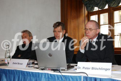          
Pressekonferenz Stadtcasino Baden AG im Hotel Widder in Zürich am 9.5.06. Dr. Peter Probst, Detlef Brose, Dr. Peter Blöchlinger