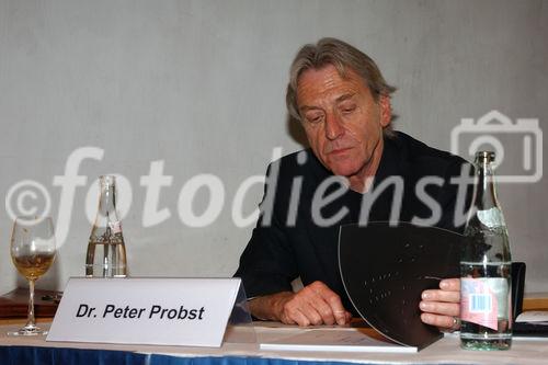                                
Pressekonferenz Stadtcasino Baden AG im Hotel Widder in Zürich am 9.5.06. Dr. Peter Probst