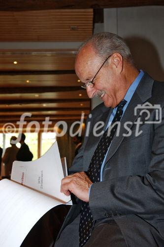                                
Pressekonferenz Stadtcasino Baden AG im Hotel Widder in Zürich am 9.5.06. Friedrich Obrist