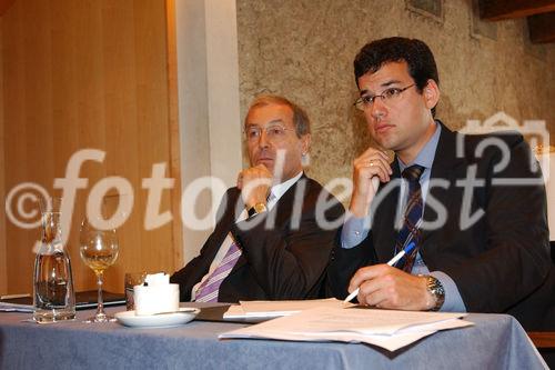 Pressekonferenz Stadtcasino Baden AG im Hotel Widder in Zürich am 9.5.06. Links: Aloys Hirzel