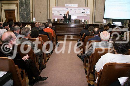 (C) fotodienst/Anna Rauchenberger - Wien 07.06.2006 - Das Wirtschaftsforum der Führungskräfte veranstaltete im Haus der Industrie einen Vortrag zum Thema 'Die Zukunft der Arbeit - Veränderungen in den Lebensstilen und ihre Auswirkungen auf die Wirtschaft'. FOTO: Prof. Mag. Peter Zellmann (Leiter des IFT-Instituts für Freizeit- und Tourismusforschung).