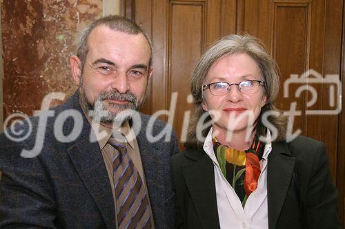 (C) fotodienst/Anna Rauchenberger - Wien 07.06.2006 - Das Wirtschaftsforum der Führungskräfte veranstaltete im Haus der Industrie einen Vortrag zum Thema 'Die Zukunft der Arbeit - Veränderungen in den Lebensstilen und ihre Auswirkungen auf die Wirtschaft'. FOTO: Gäste.