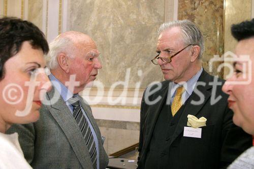 (C) fotodienst/Anna Rauchenberger - Wien 07.06.2006 - Das Wirtschaftsforum der Führungskräfte veranstaltete im Haus der Industrie einen Vortrag zum Thema 'Die Zukunft der Arbeit - Veränderungen in den Lebensstilen und ihre Auswirkungen auf die Wirtschaft'. FOTO: Gäste.