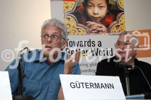 (C) fotodienst/Anna Rauchenberger - Wien 27.06.2006 - Podiumsdiskussion über Zusammenhänge zwischen Umweltschutz, Konflikt und globaler Verantwortung, veranstaltet von der OEZA, der Österreichischen Entwicklungszusammenarbeit. FOTO v.l.: Christoph Gütermann (Geschäftsführer Austroprojekt), Klaus Voss (CEO Omniflora GmbH).