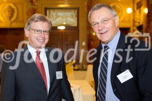 (C) fotodienst.at / Anna Rauchenberger - Wien, am 01.06.2011 - Heute lud das Wirtschaftsforum der Führungskräfte (WdF) zur jährlichen Generalversammlung ins Haus der Industrie. Im Rahmen der Veranstaltung wurden die Agenden des scheidenden Vorsitzenden an den neuen Vorsitzenden übergeben. Das WdF wurde 1979 gegründet und vertritt die Anliegen der österreichischen Führungskräfte, unter anderem als Vertreter im europäischen Dachverband Confédération Européenne des Cadres (CEC). Dem unabhängigen Verein gehören bundesweit knapp 2.800 ManagerInnen an.