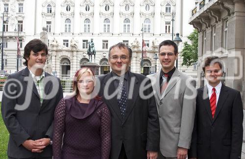 (C) fotodienst/Gudrun Krieger - Wien 21.05.2008 - Vorstellung des Projektes durch die Studenten: v li na re - Stefan Braito (BOKU),  Marilies Oeltze (BOKU), Andreas Schabud (Academic Relations Manager, Microsoft),Alexander Duggleby (WU Wien),Christian Liensberger (TU Wien)