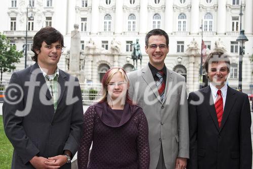 (C) fotodienst/Gudrun Krieger - Wien 21.05.2008 - Vorstellung des Projektes durch die Studenten: v li na re - Stefan Braito (BOKU),  Marilies Oeltze (BOKU), Alexander Duggleby (WU Wien),Christian Liensberger (TU Wien)