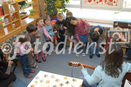 Microsoft Oesterreich und die Stadt Innsbruck praesentieren eine Initiative zur Foerderung der Sprachentwicklung von Kindern mit Hilfe moderner Medientechnologie.